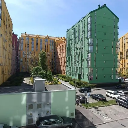 зручна в жк комфорт таун Kyiv