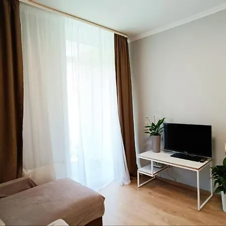 Apartment зручна в жк комфорт таун Kyiv